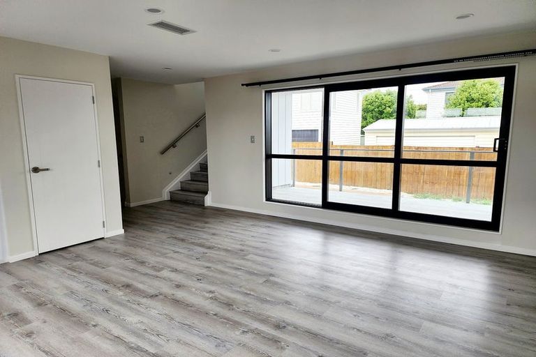 Photo of property in 46c Hart Road, Hauraki, Auckland, 0622