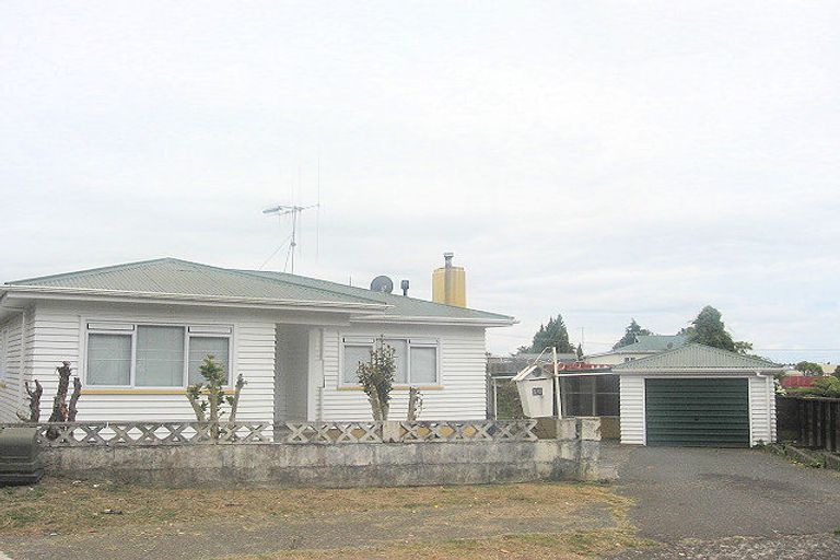 Photo of property in 16 Brown Terrace, Te Puke, 3119