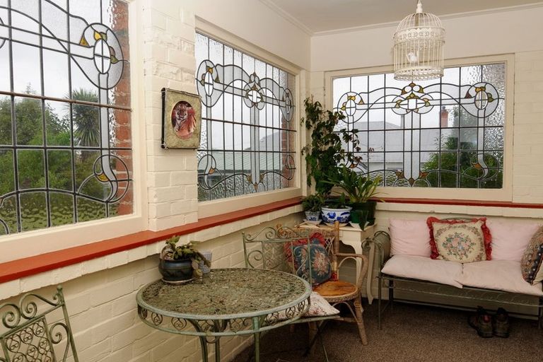 Photo of property in 1 Parsonage Road, Waimate, 7924