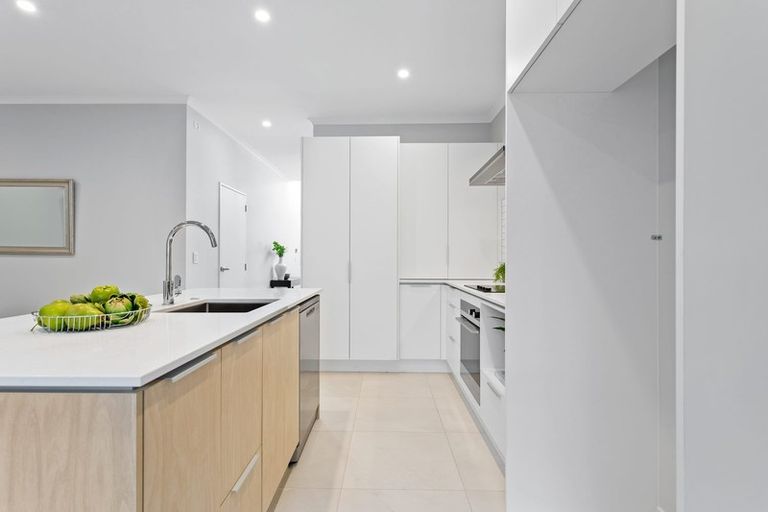 Photo of property in 77 Roundel Crescent, Whenuapai, Auckland, 0618