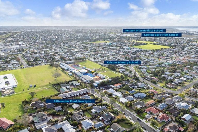 Photo of property in 8 Riverview Road, New Lynn, Auckland, 0600