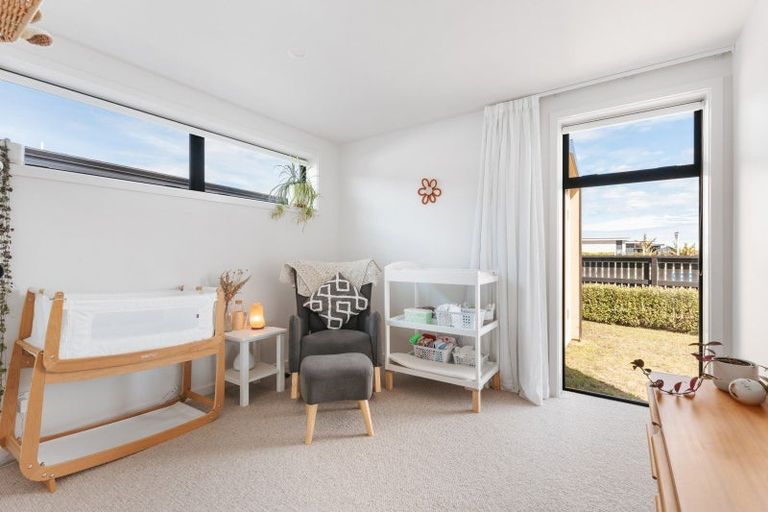 Photo of property in 5 Royal Crescent, Papamoa, 3118