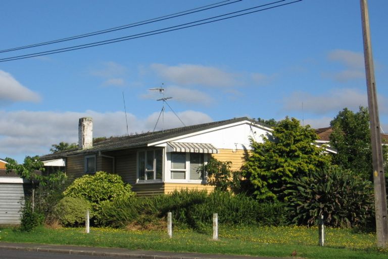 Photo of property in 37 Ruawai Road, Mount Wellington, Auckland, 1060