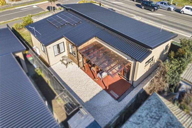 Photo of property in 46 Epsom Road, Sockburn, Christchurch, 8042