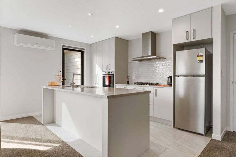 Photo of property in 42 Hinaki Street, Poike, Tauranga, 3112