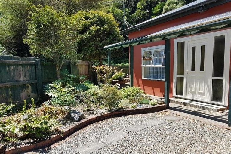 Photo of property in 469a Ohiro Road, Brooklyn, Wellington, 6021