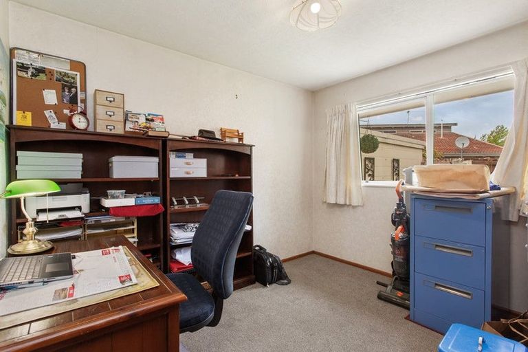 Photo of property in 2/9 Omega Place, Casebrook, Christchurch, 8051