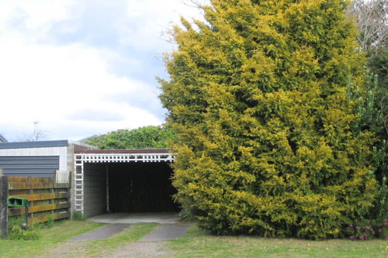 Photo of property in 1 Garnet Drive, Papamoa Beach, Papamoa, 3118