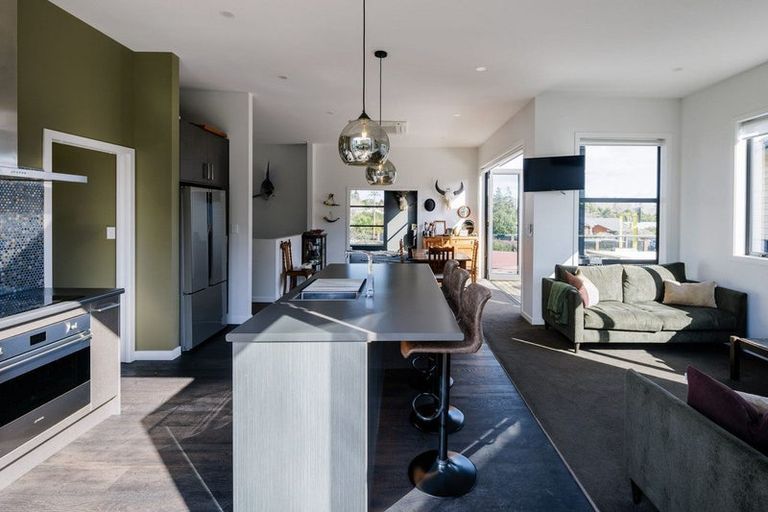 Photo of property in 42 Williamson Street, Cambridge, 3434