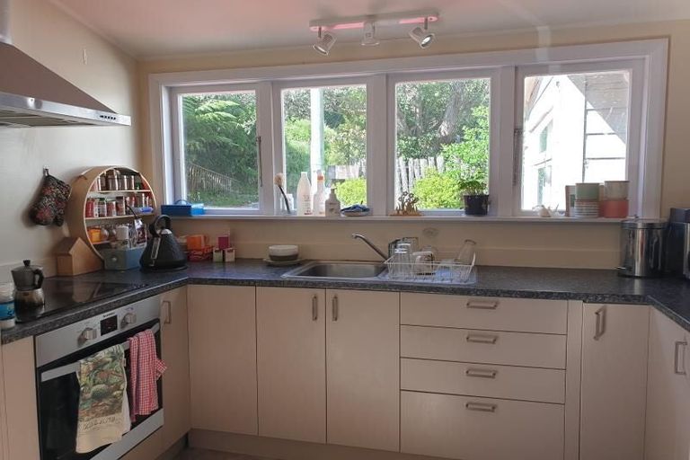 Photo of property in 94 Holloway Road, Aro Valley, Wellington, 6021