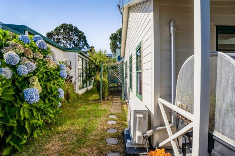 Photo of property in 4/70-76 Whiteley Street, Moturoa, New Plymouth, 4310