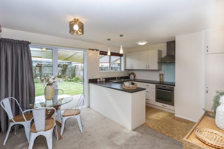 Photo of property in 373 Mairehau Road, Parklands, Christchurch, 8083