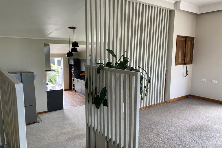 Photo of property in 60a Puketapu Road, Taradale, Napier, 4112