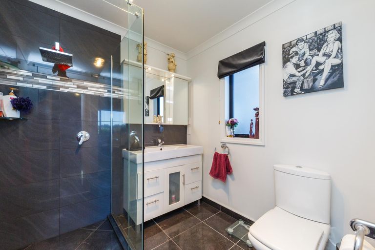 Photo of property in 289b Tutaki Road, Kelvin Grove, Palmerston North, 4470