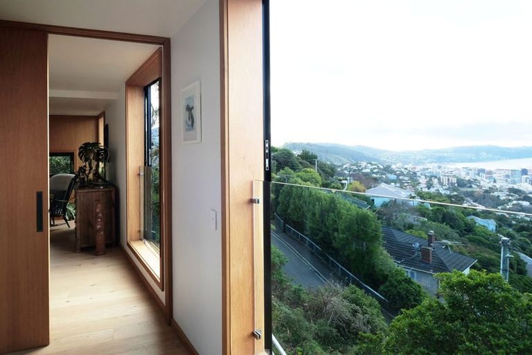 Photo of property in 61 Karepa Street, Brooklyn, Wellington, 6021