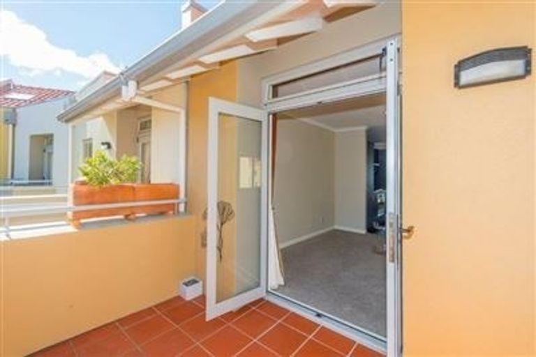 Photo of property in Marrakech Cafe, 73/305 Evans Bay Parade, Hataitai, Wellington, 6021