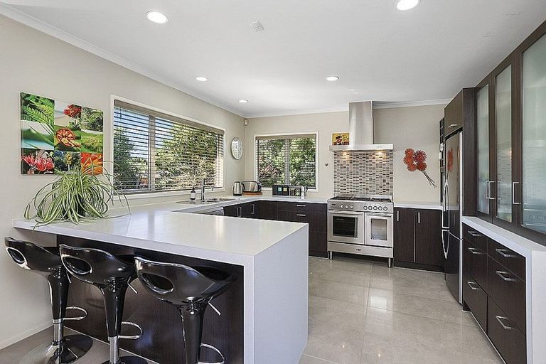 Photo of property in 71 Karamea Street, Whalers Gate, New Plymouth, 4310