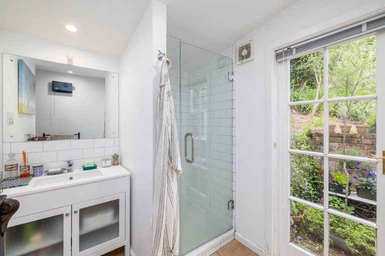 Photo of property in 33 Sandy Beach Road, Governors Bay, Lyttelton, 8971