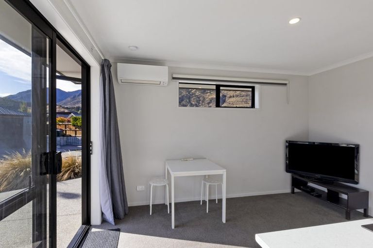 Photo of property in 3a-b Chadlington Way, Lower Shotover, Queenstown, 9304