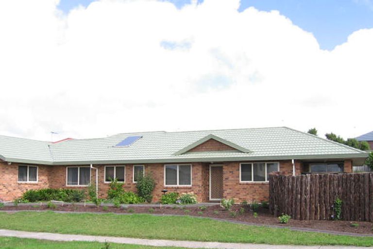 Photo of property in 22 Basra Drive, Henderson, Auckland, 0612