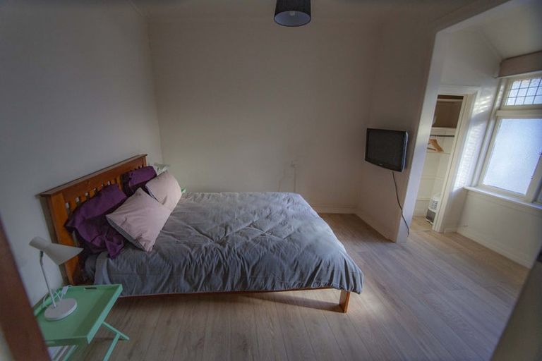 Photo of property in 77 Nairn Street, Mount Cook, Wellington, 6011