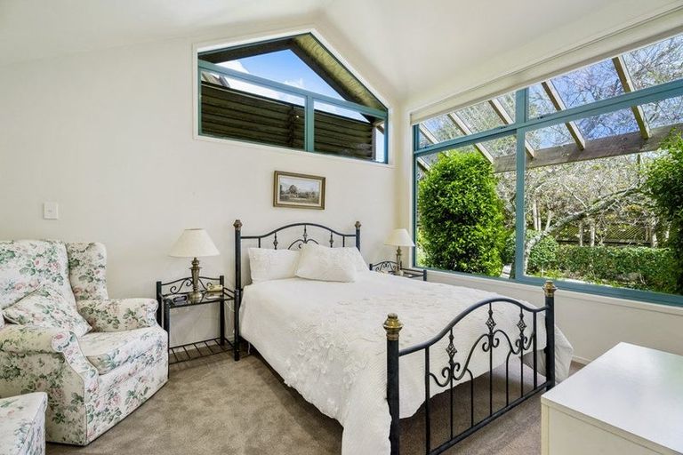 Photo of property in 6 Joydon Place, Stanmore Bay, Whangaparaoa, 0932