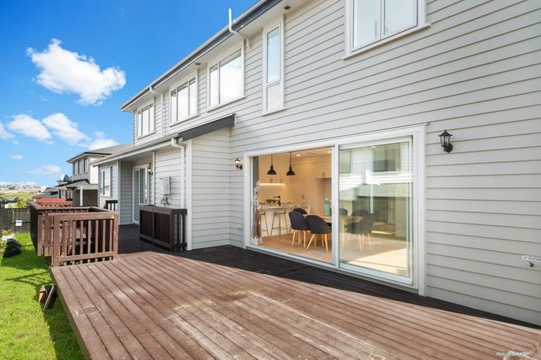 Photo of property in 47 Kewa Road, Albany Heights, Auckland, 0632