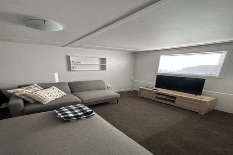 Photo of property in 1/49 Litten Road, Cockle Bay, Auckland, 2014