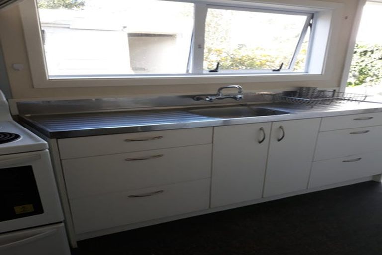 Photo of property in 20 Moir Street, Mount Victoria, Wellington, 6011