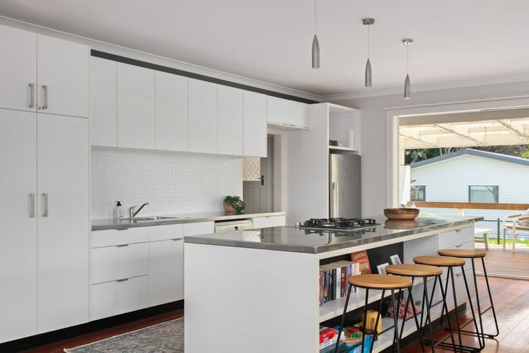 Photo of property in 28a Moana Road, Okitu, Gisborne, 4010