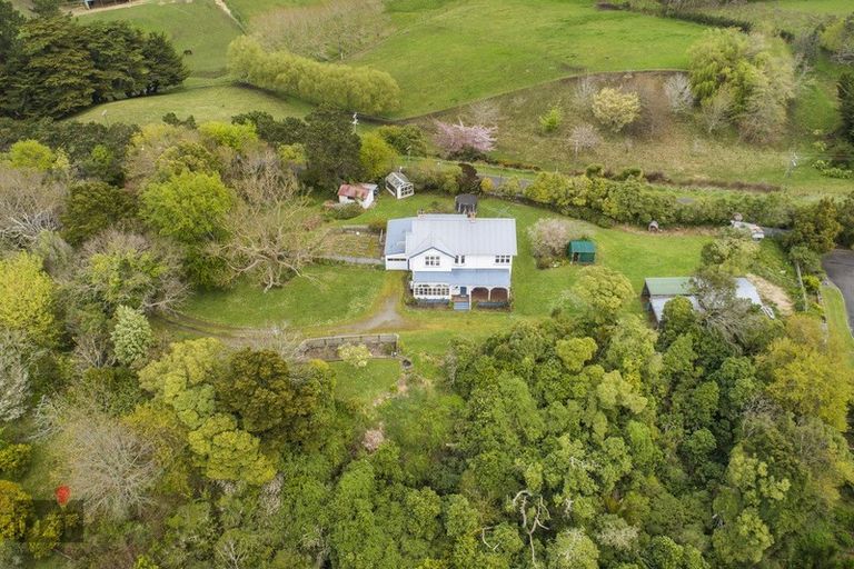 Photo of property in 34 Lees Road, Feilding, 4775