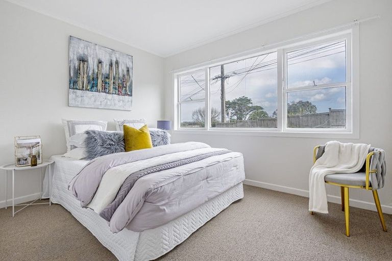 Photo of property in 1/23 Forrest Hill Road, Milford, Auckland, 0620