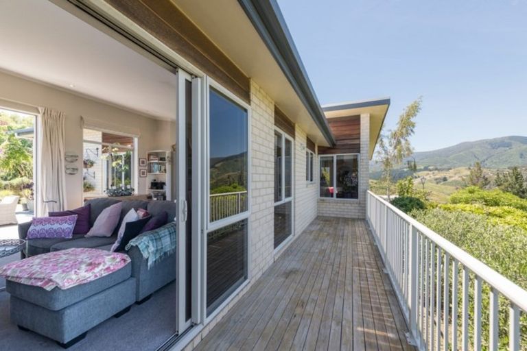 Photo of property in 2 Commodore Place, Britannia Heights, Nelson, 7010