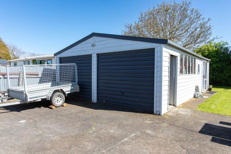 Photo of property in 33 Tennyson Street, Dannevirke, 4930