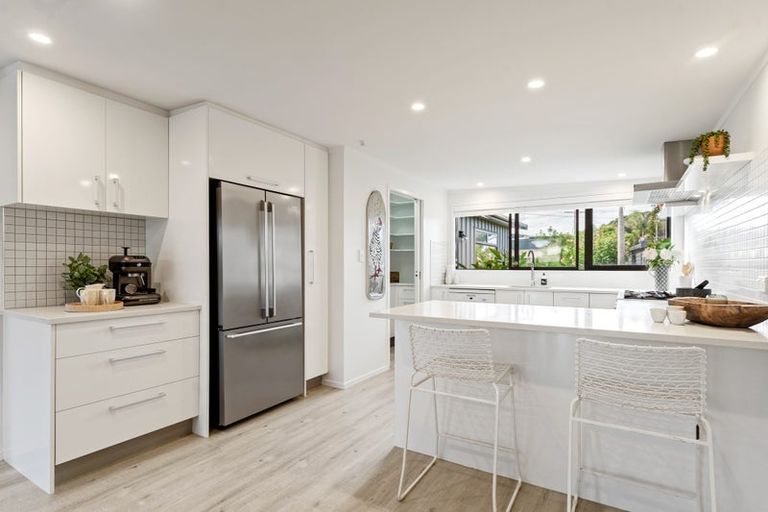 Photo of property in 13 Harbour View Road, Point Wells, Warkworth, 0986