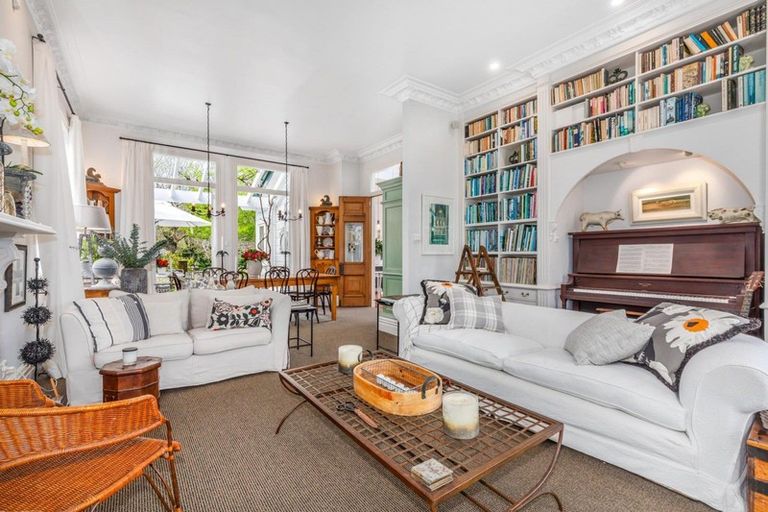 Photo of property in 31 Huanui Street, Ranui, Porirua, 5024