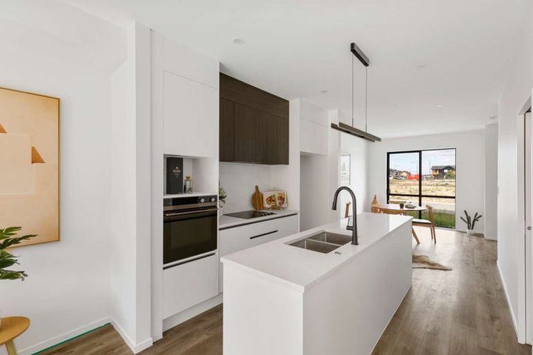 Photo of property in 5 Purapura Lane, Kumeu, 0810