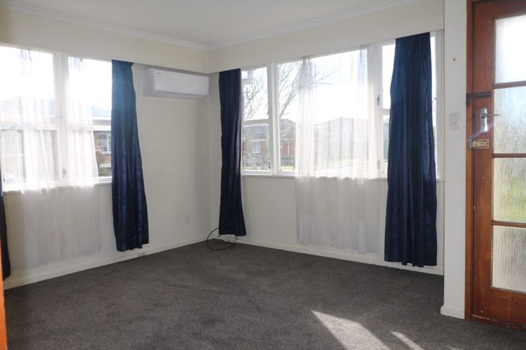 Photo of property in 2 Joseph Grove, Elderslea, Upper Hutt, 5018