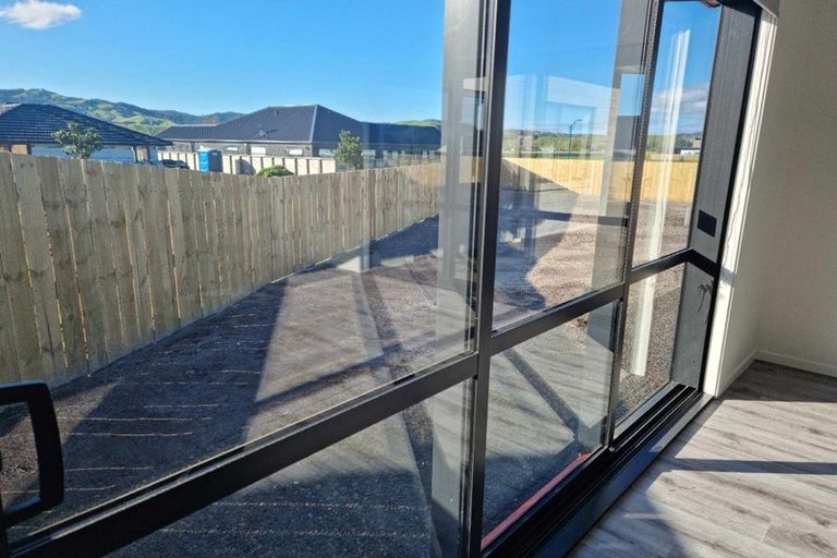 Photo of property in 10 Ronomor Place, Whitianga, 3510