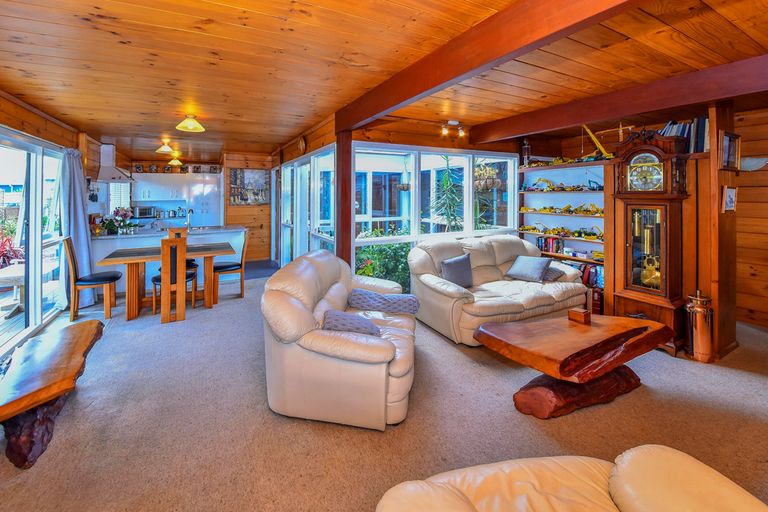 Photo of property in 24 Fairview Avenue, Opaheke, Papakura, 2113