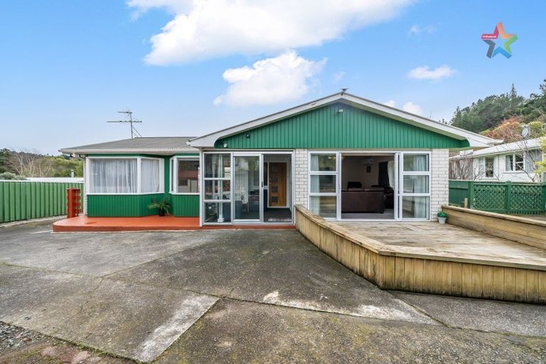 Photo of property in 60 Kairimu Street, Stokes Valley, Lower Hutt, 5019