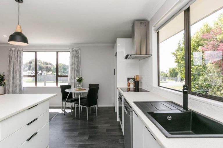 Photo of property in 107 Wharerangi Road, Greenmeadows, Napier, 4112