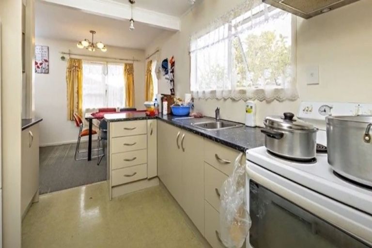 Photo of property in 17 Trounson Avenue, Clendon Park, Auckland, 2103