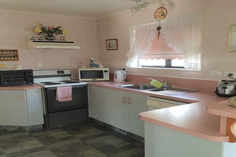 Photo of property in 1/4 Churchill Terrace, Waiuku, 2123