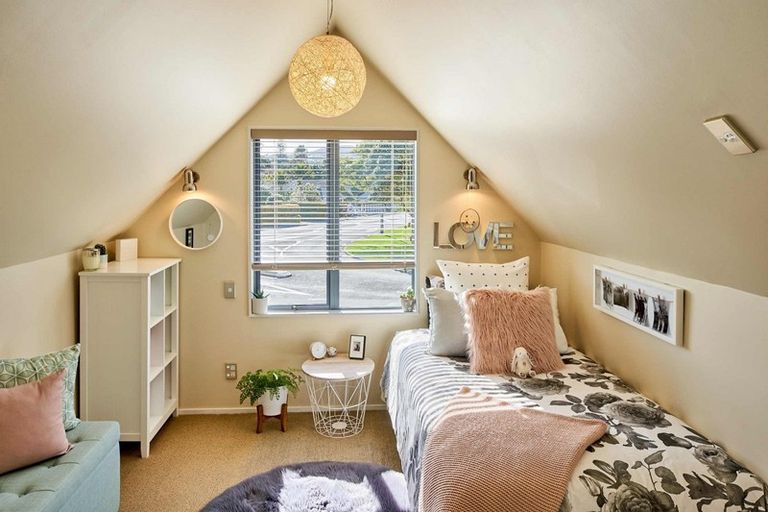 Photo of property in 1 Manuka Avenue, Woburn, Lower Hutt, 5010