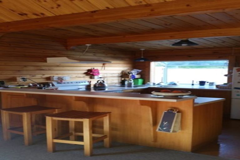 Photo of property in 2 Cypress Court, Kelvin Heights, Queenstown, 9300