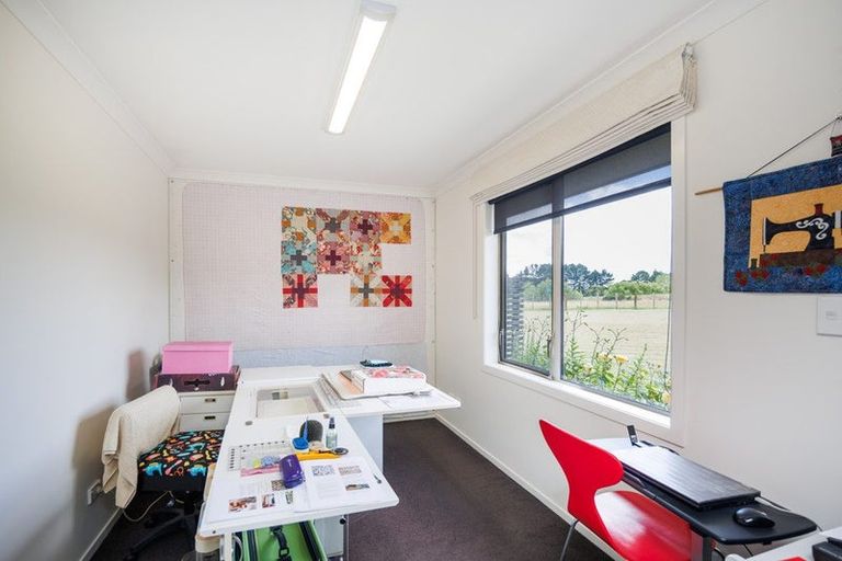 Photo of property in 169 Greer Court, Bunnythorpe, Palmerston North, 4481