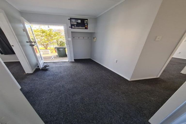 Photo of property in 5 Bythell Street, Wainuiomata, Lower Hutt, 5014