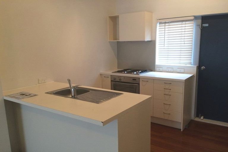 Photo of property in 2/7 Kelvin Hart Drive, East Tamaki, Auckland, 2013