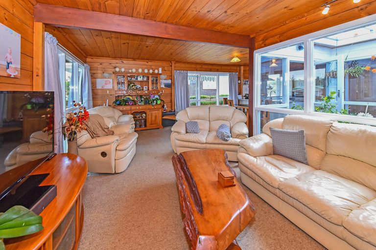 Photo of property in 24 Fairview Avenue, Opaheke, Papakura, 2113